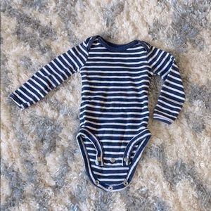 Carter’s newborn long sleeve onesie